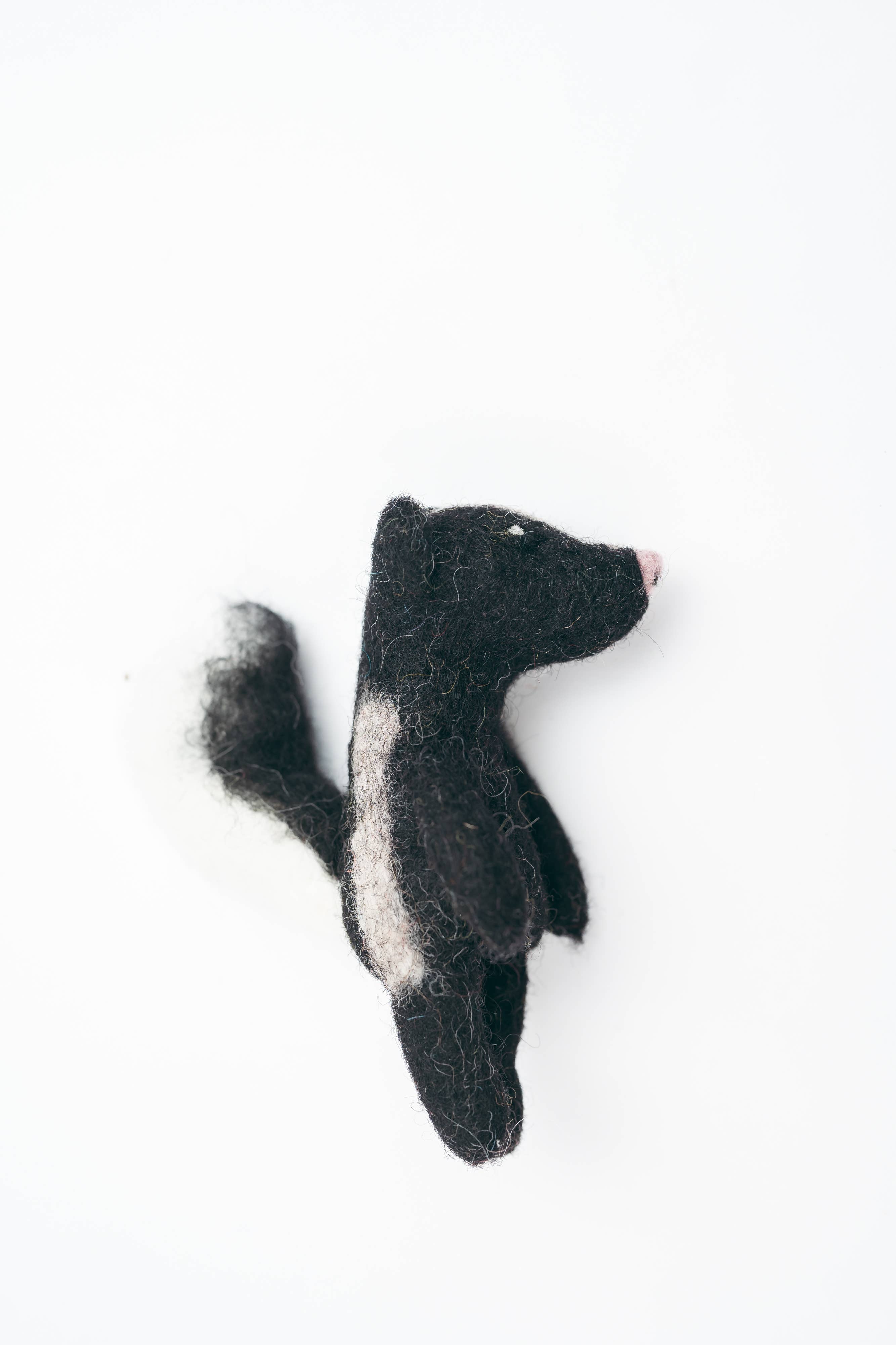 Silk Road Bazaar - Skunk Finger Puppet