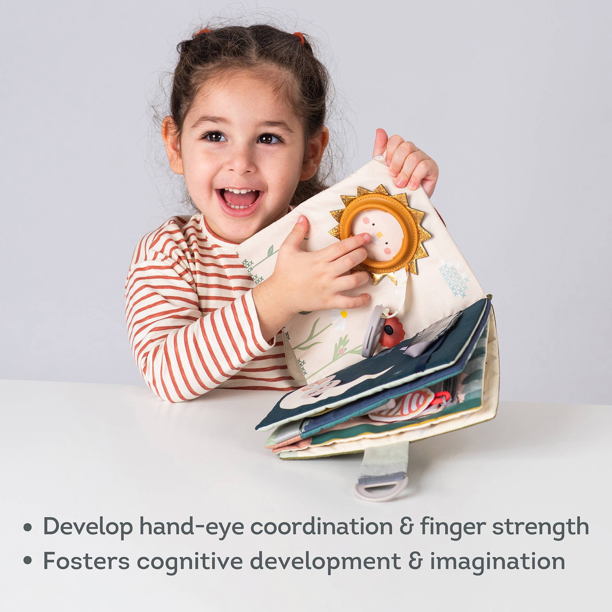 Playette - Taf Toys Fantasy Busy Book 18M+