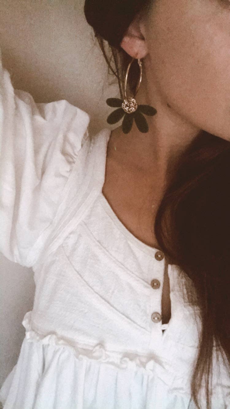 Foxie Collective - Jumbo Daisy Hoops | Olive + Gold Glitter