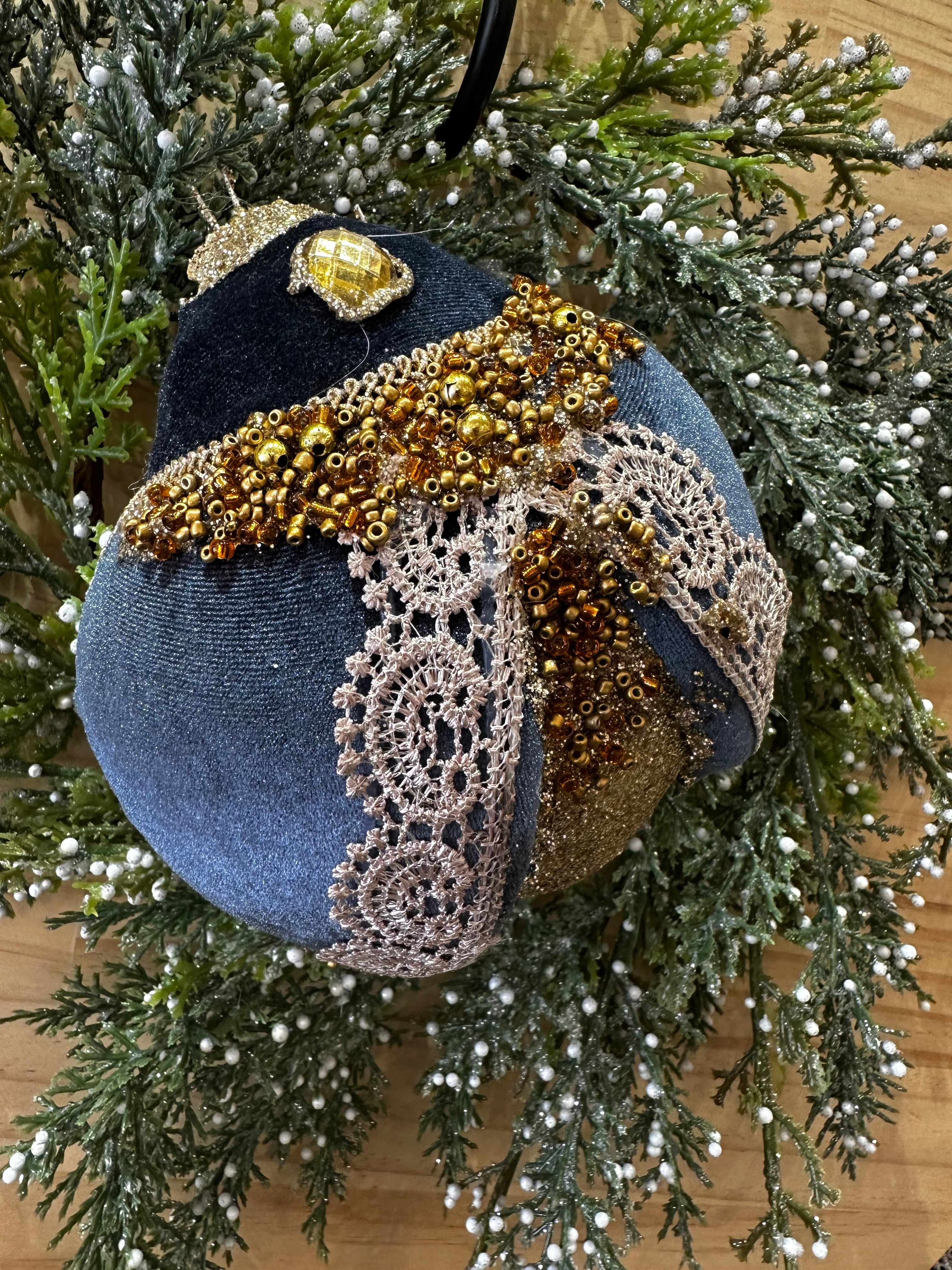 Felt beatle clip on ornament - 2024 - XM25 - 05