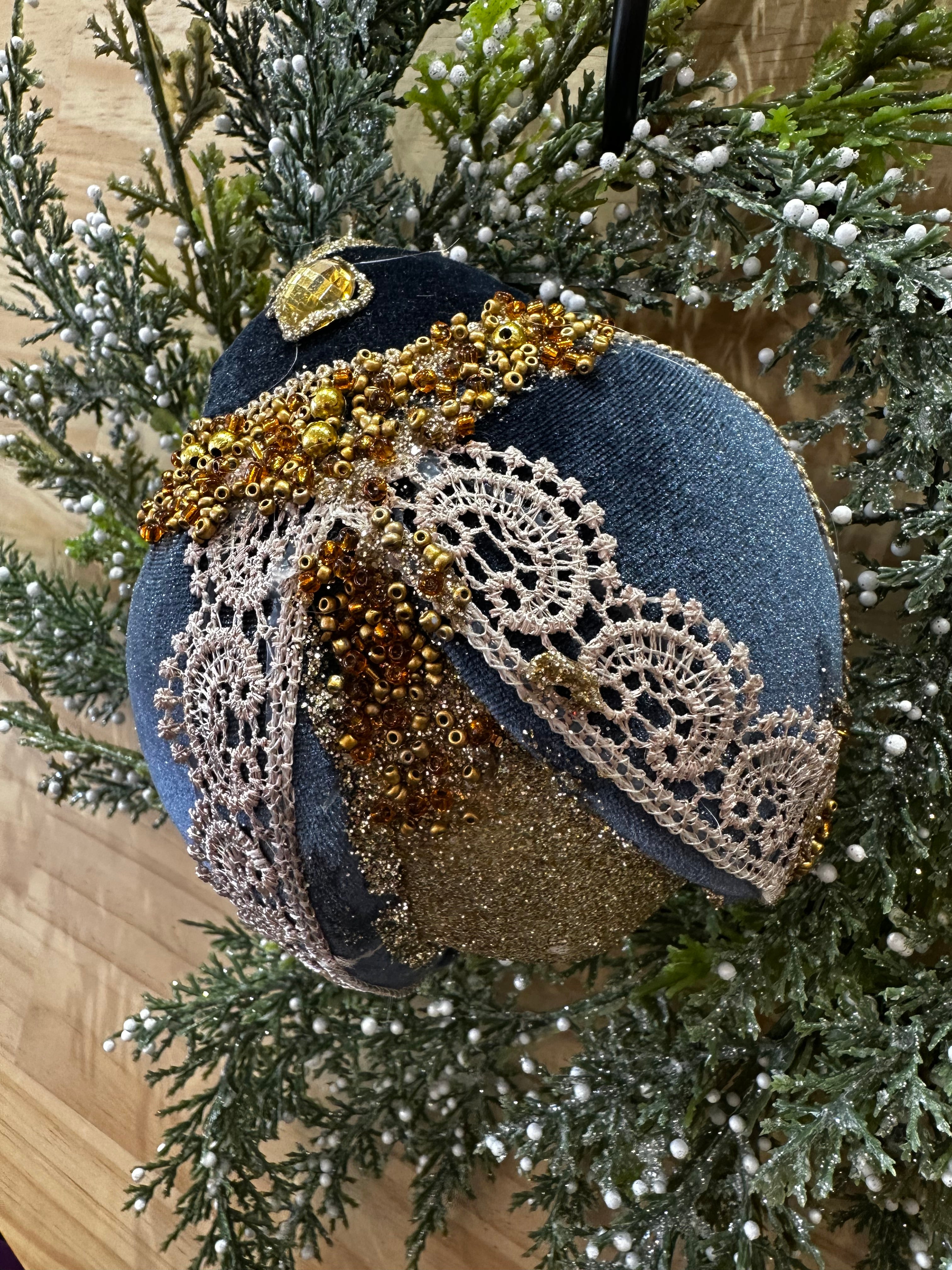 Felt beatle clip on ornament - 2024 - XM25 - 05