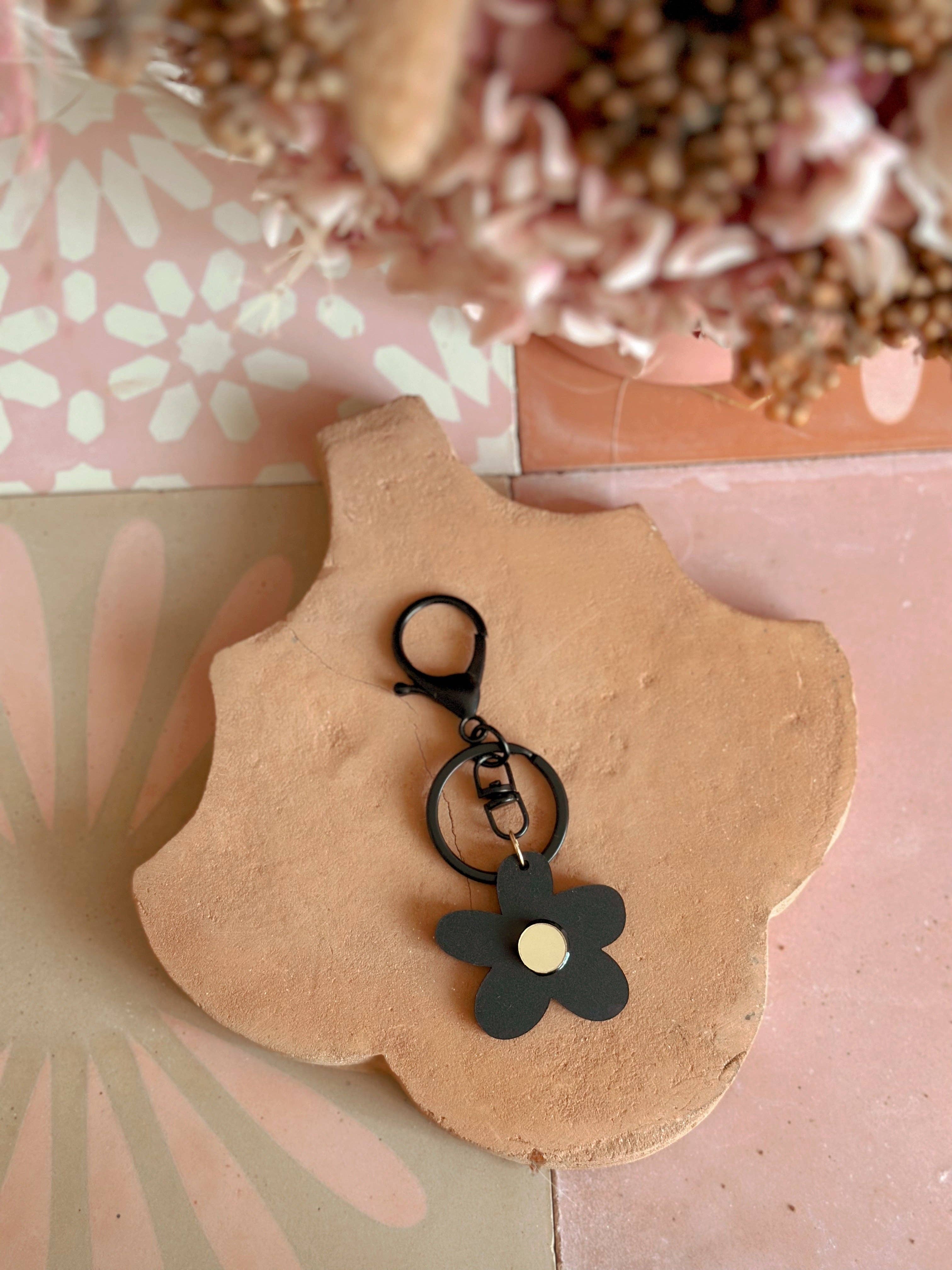 Foxie Collective - Flower Keyring | Matte Black + Gold