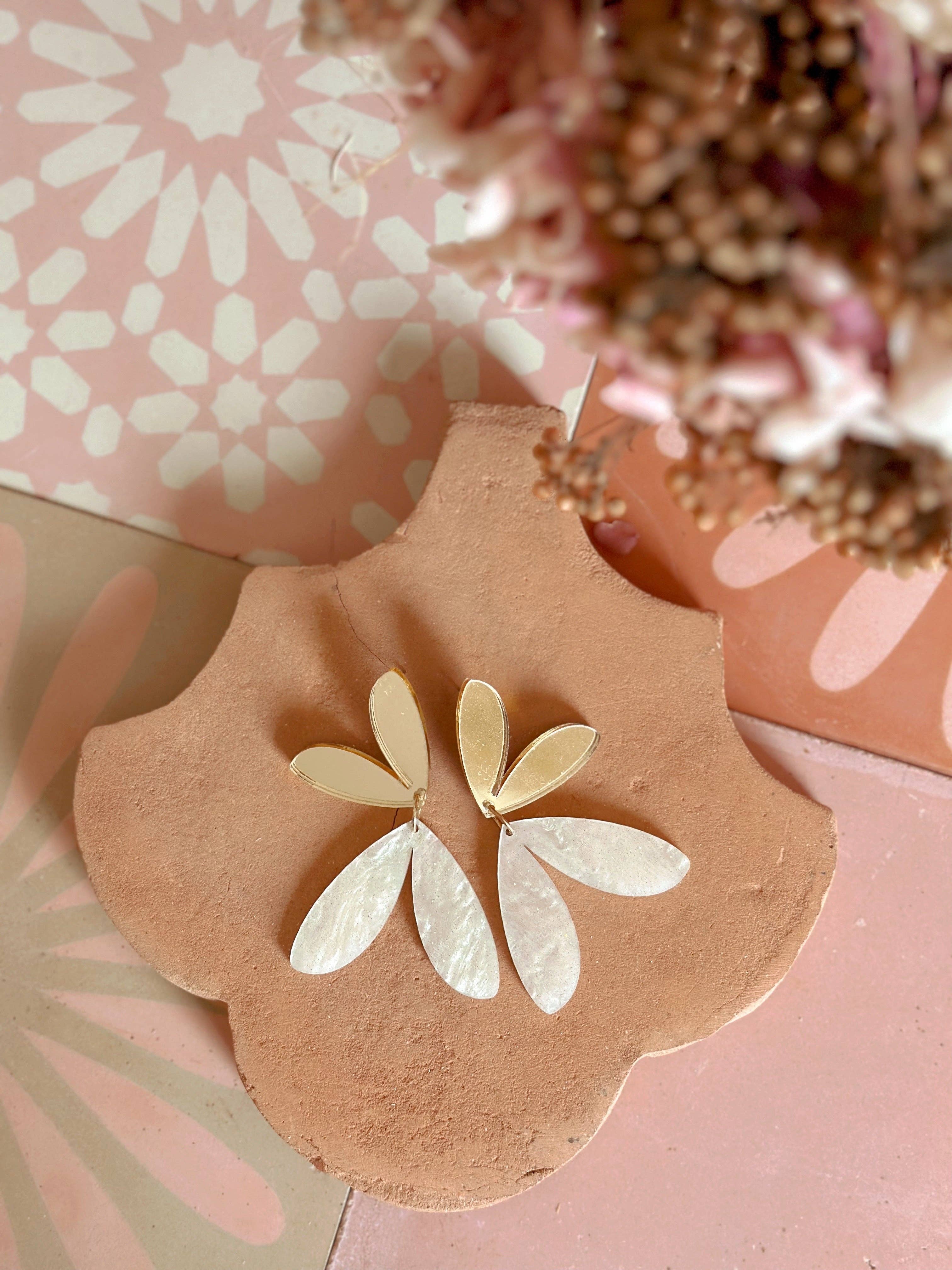 Foxie Collective - The Love Bug | Gold + Cream Glitter Swirl