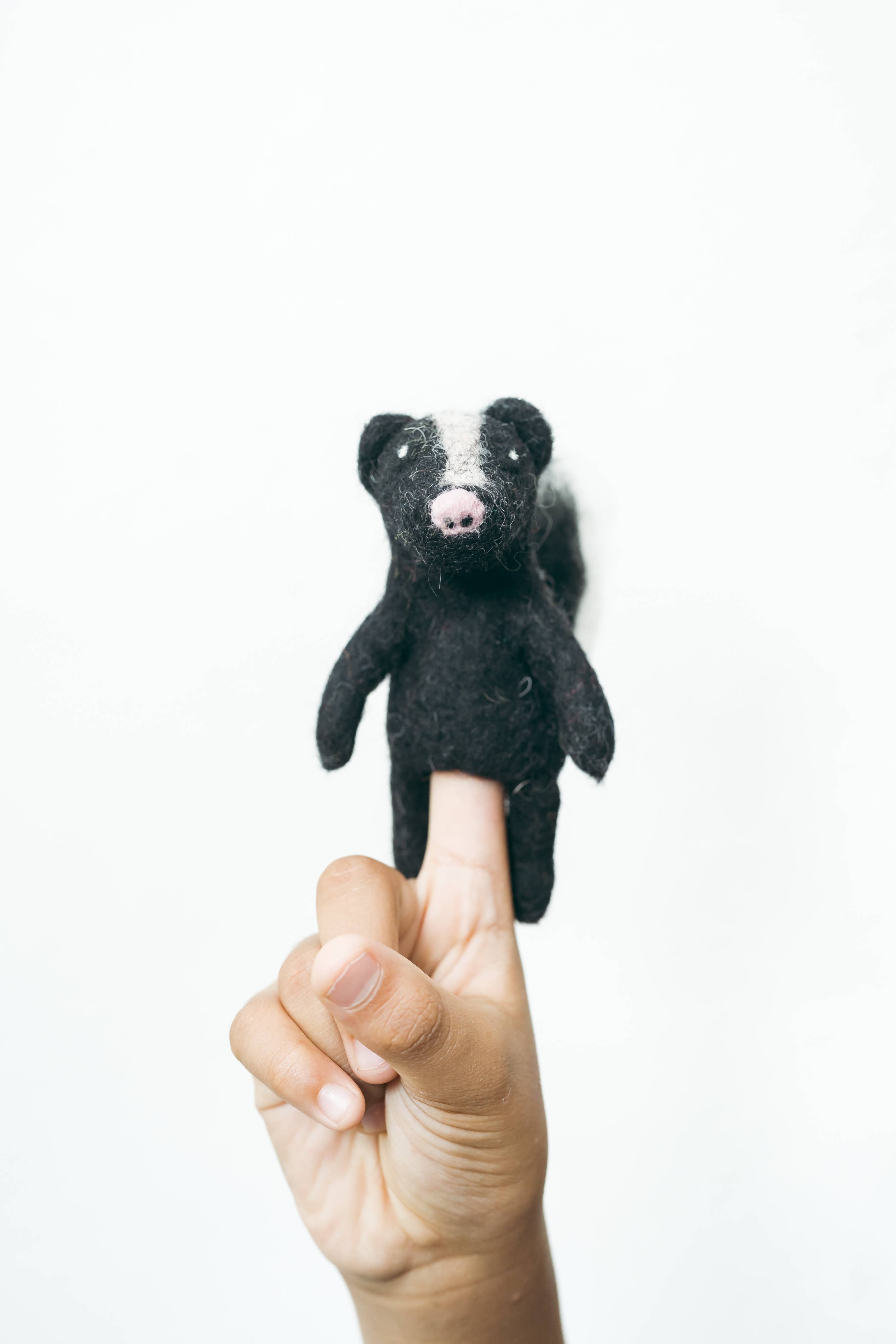 Silk Road Bazaar - Skunk Finger Puppet