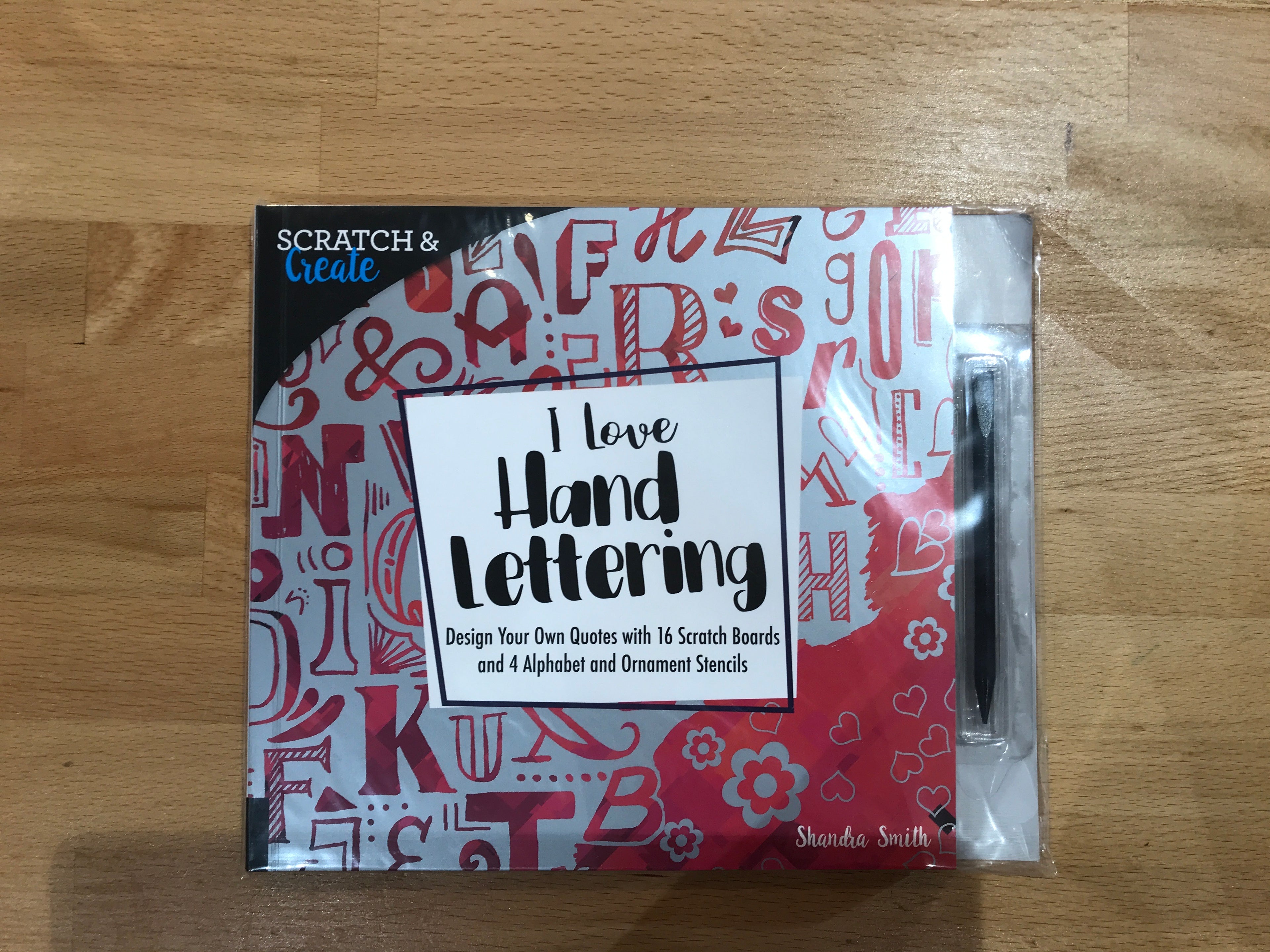Scratch & Create: I Love Hand Lettering: Design your own quotes with 16 scratch boards and 4 alphabet and ornament stencils