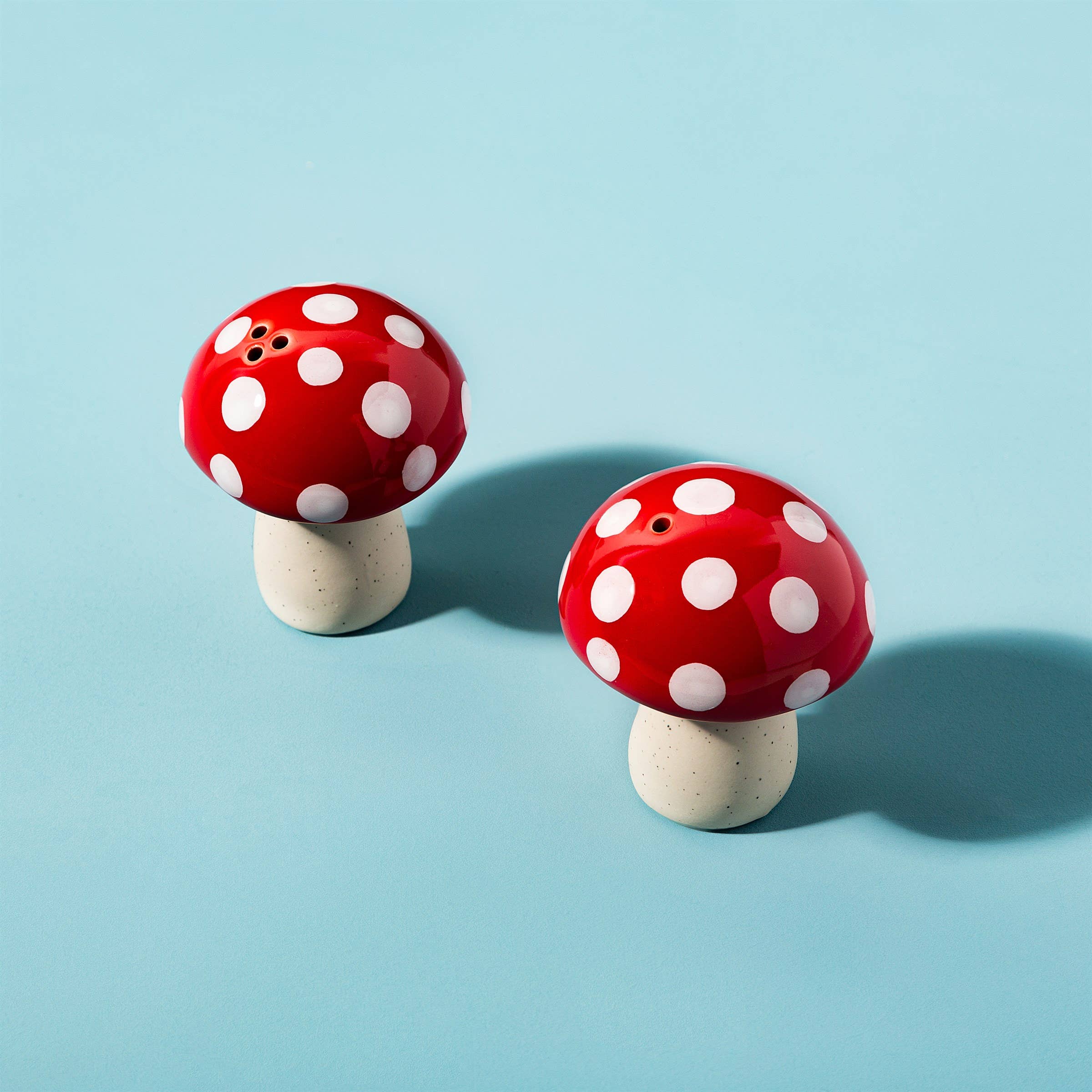 Sass & Belle Europe - Red Mushroom Salt and Pepper Set
