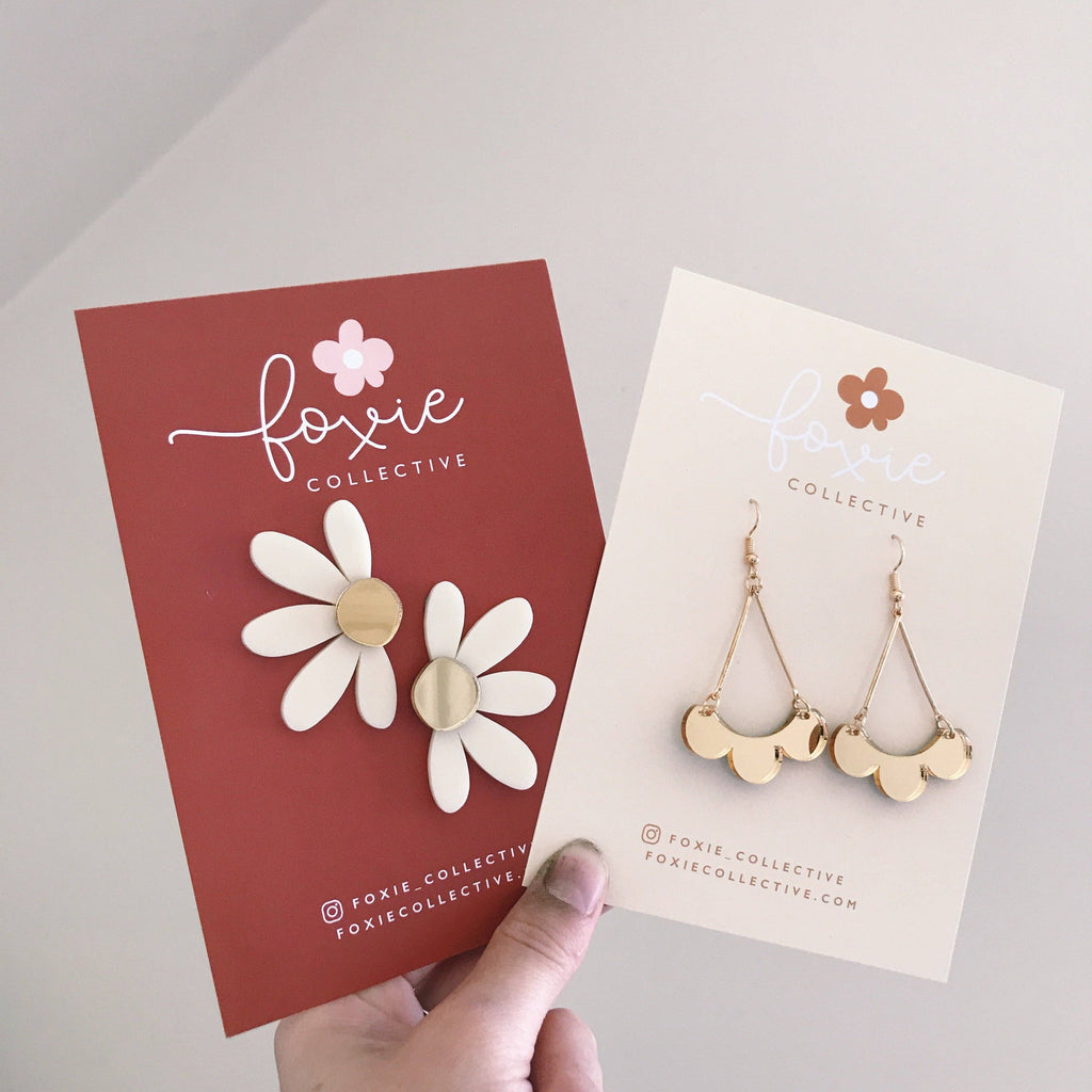 Foxie Collective - Jumbo Daisy Stud Earrings | Cream + Gold