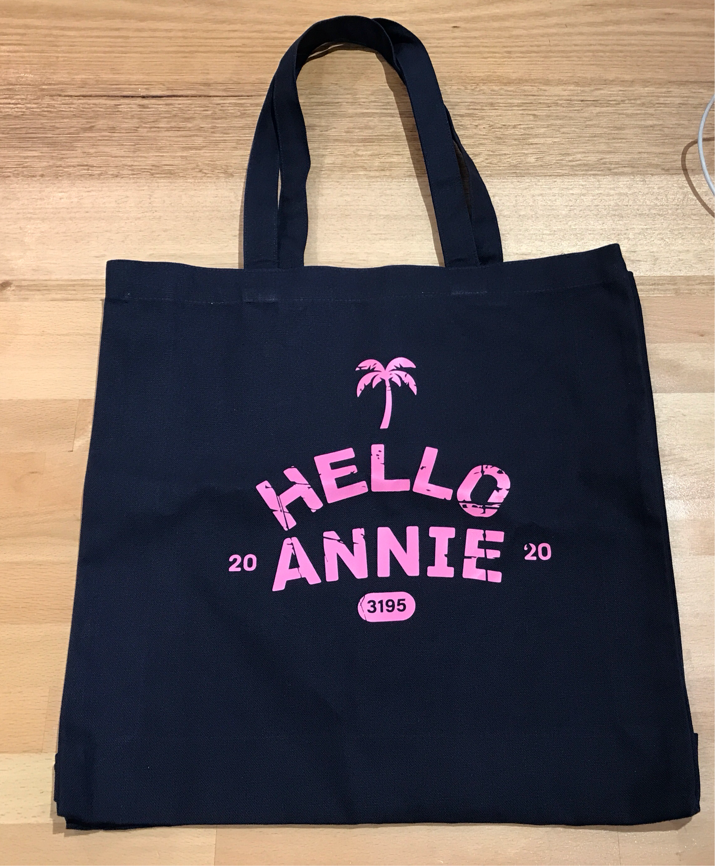 HELLO ANNIE TOTE
