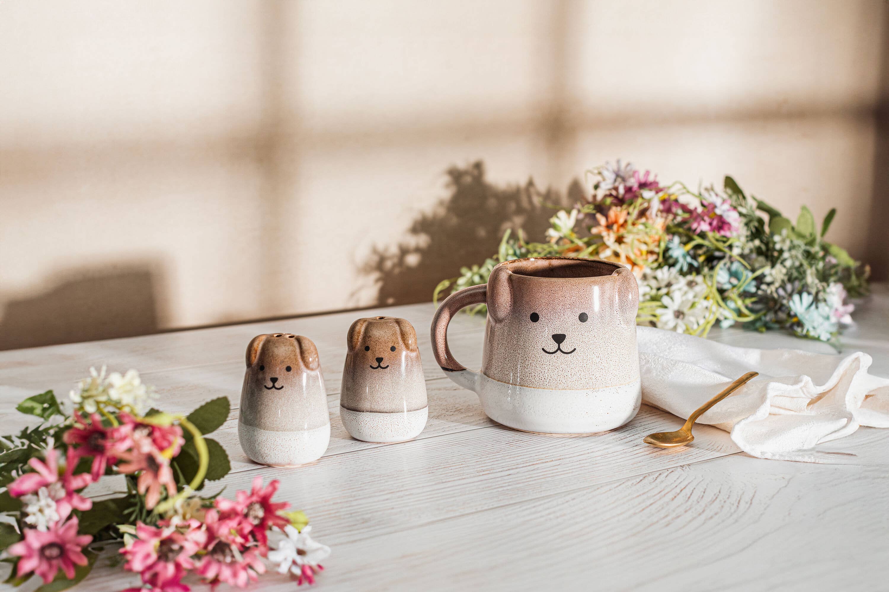 Sass & Belle Europe - Mojave Dog Salt & Pepper Shakers