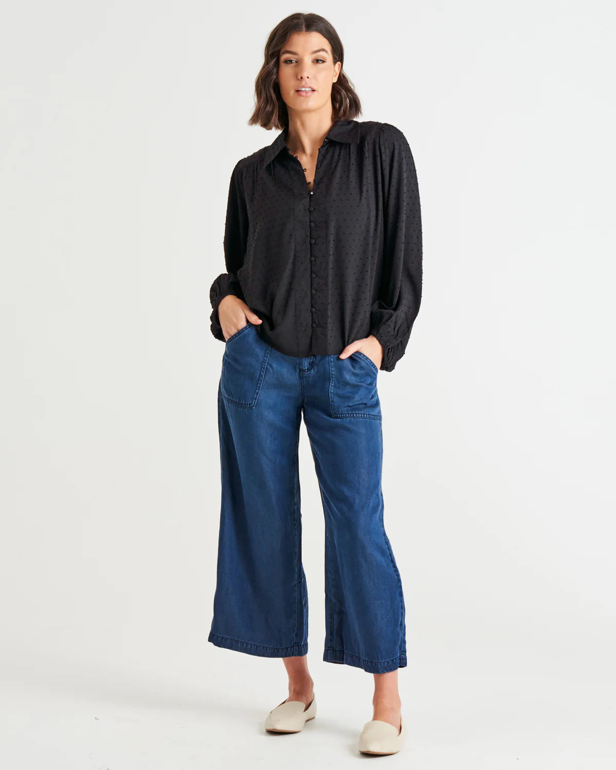 Sinead Cuff Sleeve Textured Shirt - Black - 0325-02