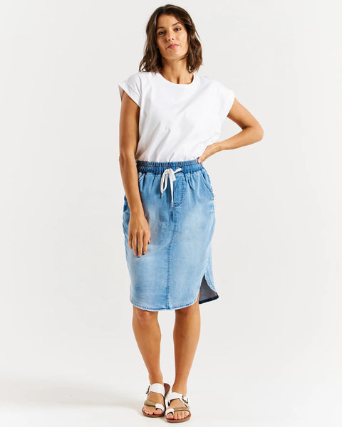BETTY BASICS - ALINA DENIM SKIRT - 0325-02