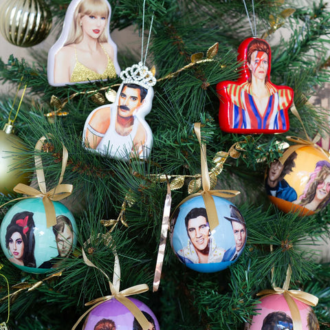 3D BAUBLE QUEEN OF ROCK