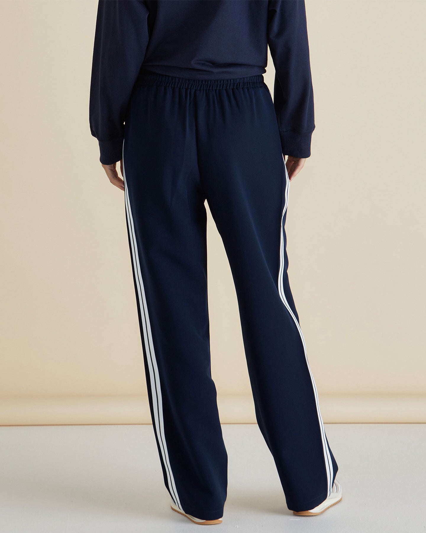 BETTY BASICS - MADDISON JOGGER PANTS - NAVY