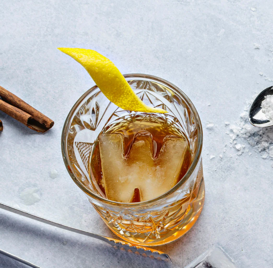 DRINKS PLINKS - W IS FOR