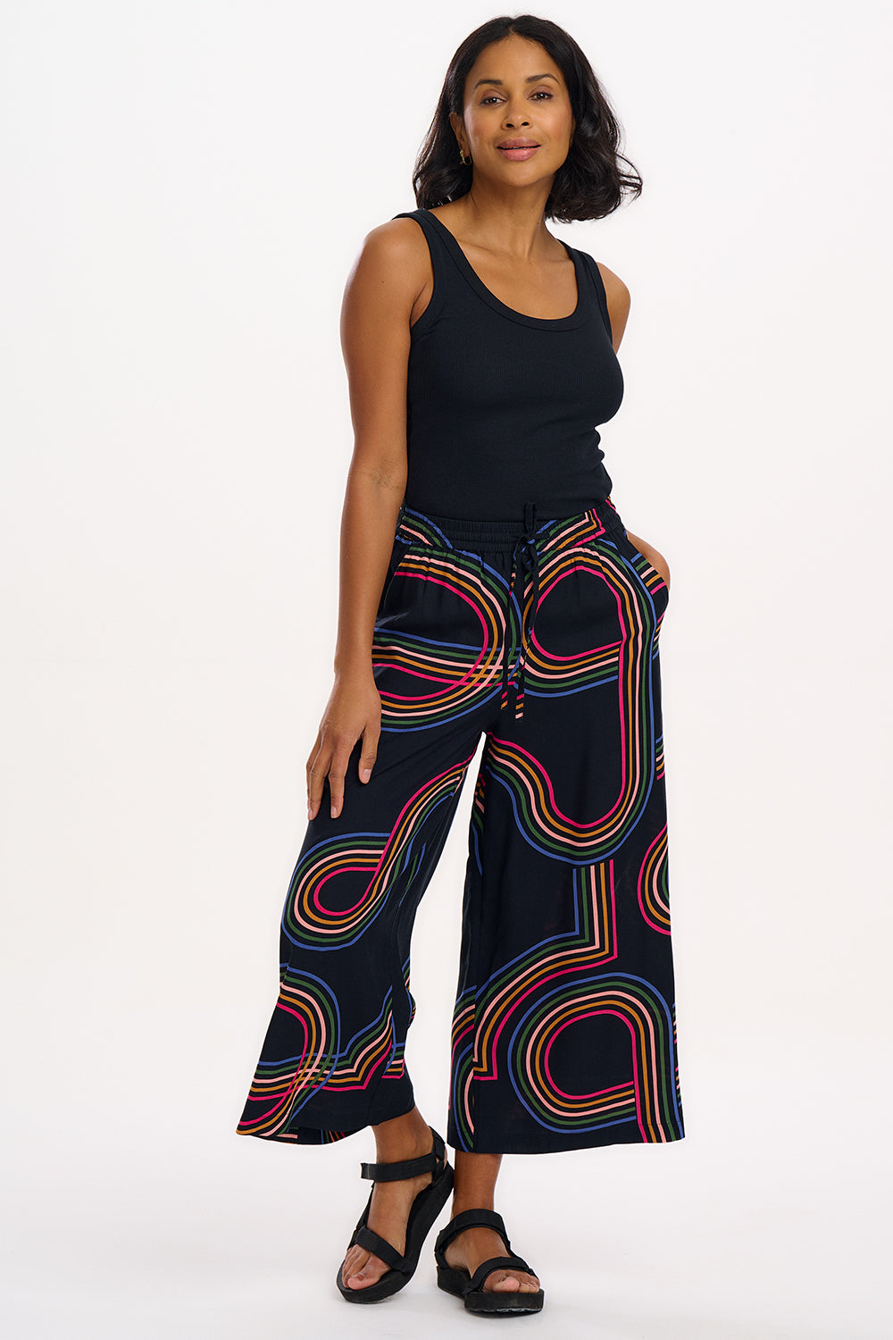 AMEERA CROPPED WIDE LEG TROUSERS - BLACK, RETRO
