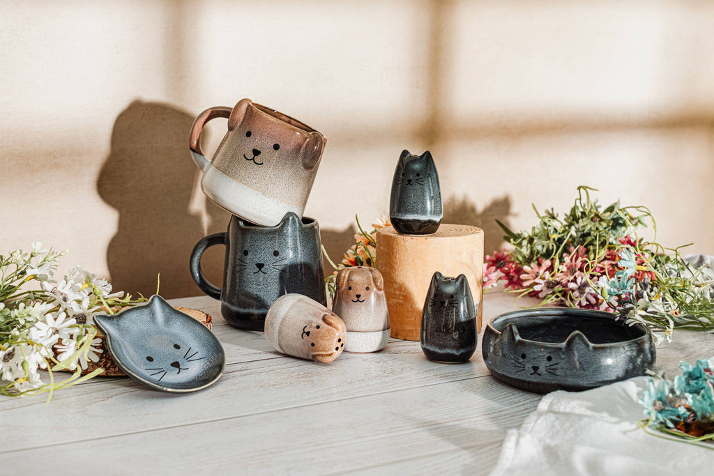 Sass & Belle Europe - Mojave Dog Salt & Pepper Shakers